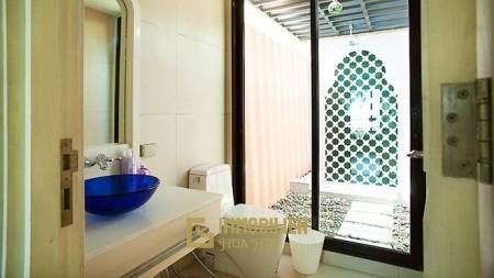 Absolut Strandnahe Villa im Zentrum von Hua Hin Stadt