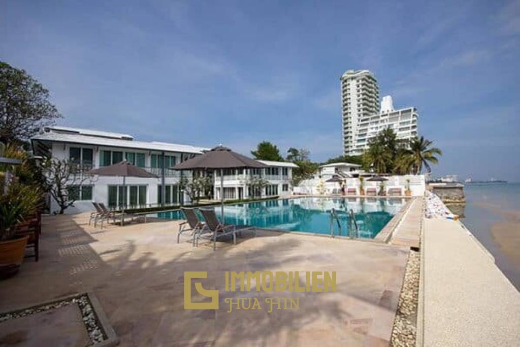 Einstöckige, luxuriöse strandnahe Villa