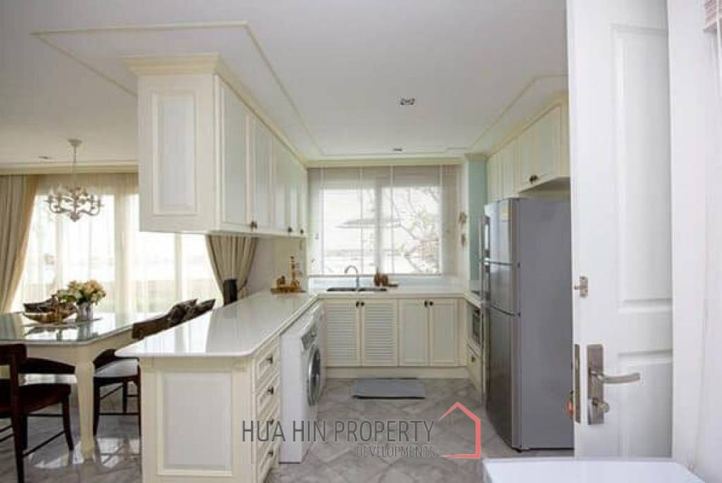 2 Storey, Luxury Beachfront Villa