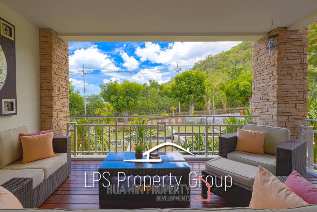 Stunning, 9 Bedroom Pool Villa on Golf Course