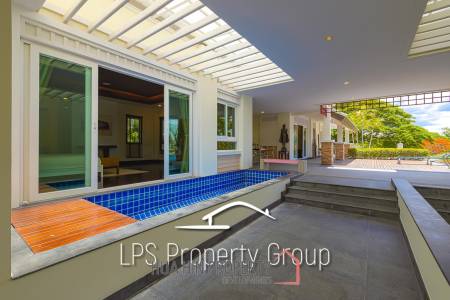 Stunning, 9 Bedroom Pool Villa on Golf Course