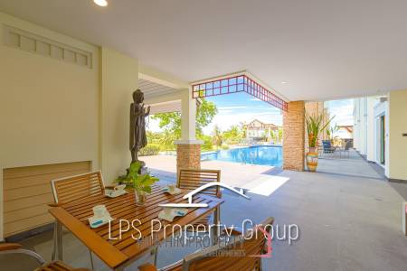 Stunning, 9 Bedroom Pool Villa on Golf Course