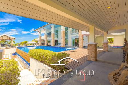 Stunning, 9 Bedroom Pool Villa on Golf Course