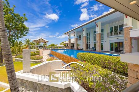 Stunning, 9 Bedroom Pool Villa on Golf Course