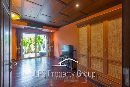 Stunning, 9 Bedroom Pool Villa on Golf Course
