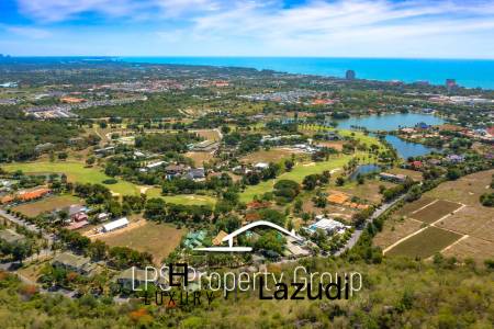 Stunning, 9 Bedroom Pool Villa on Golf Course