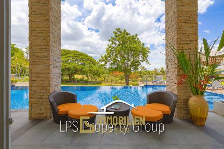 Stunning, 9 Bedroom Pool Villa on Golf Course