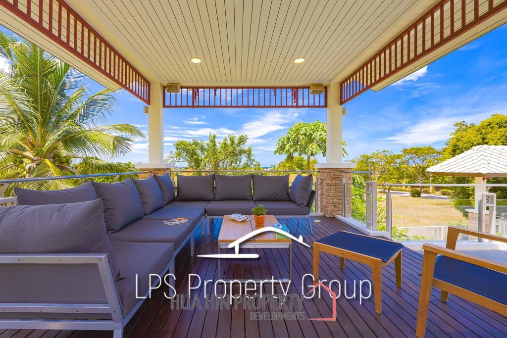 Stunning, 9 Bedroom Pool Villa on Golf Course