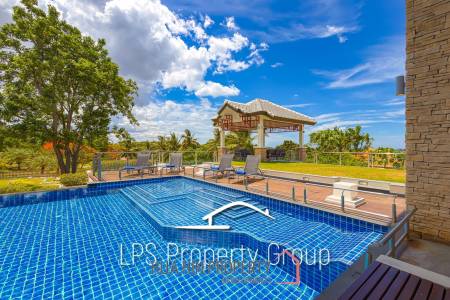 Stunning, 9 Bedroom Pool Villa on Golf Course