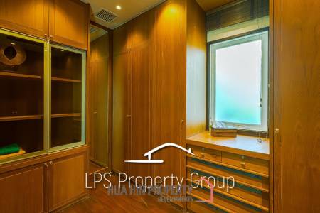 Stunning, 9 Bedroom Pool Villa on Golf Course