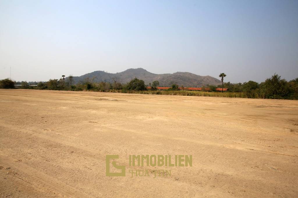 7 Rai (1,092 Sqm) of Chanote Land 3km's From Beach