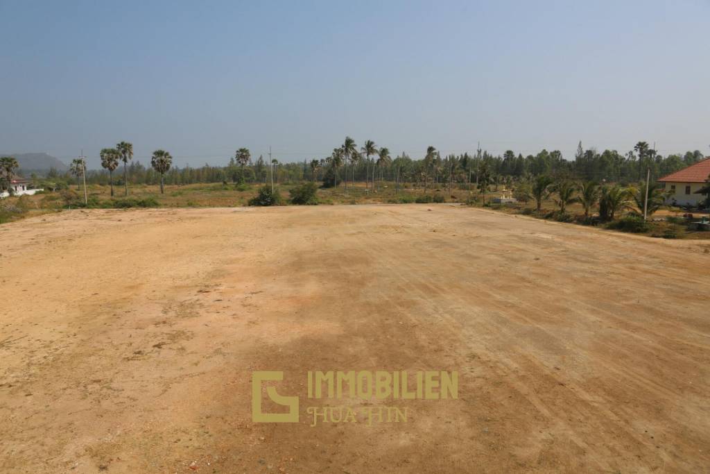 7 Rai (1,092 Sqm) of Chanote Land 3km's From Beach