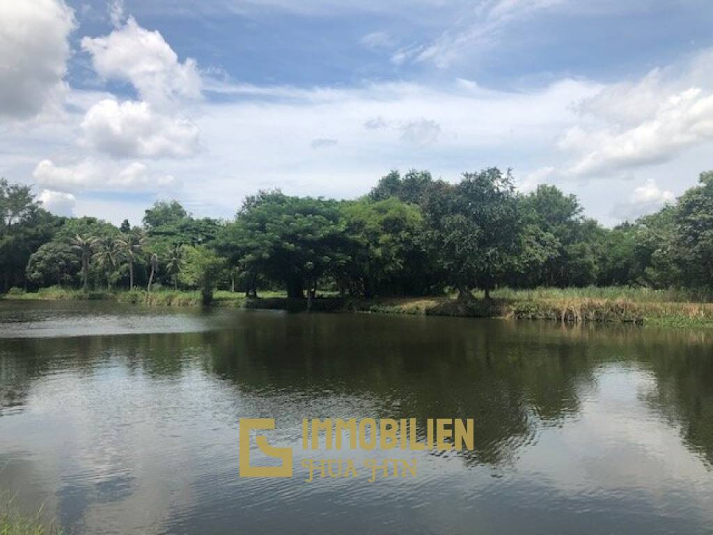 Beautiful Lakefront 1 Rai Plot of Land On Fishing Lake, Ideal For 1 or 2 Homes