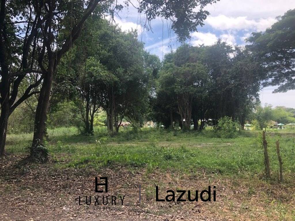 1,600 metro cuadrado Terreno de Venta