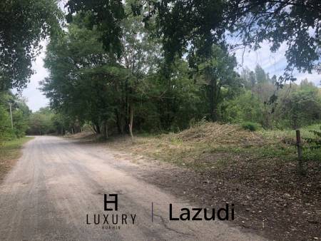 Beautiful Lakefront 1 Rai Plot of Land On Fishing Lake, Ideal For 1 or 2 Homes