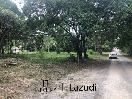 1,600 metro cuadrado Terreno de Venta