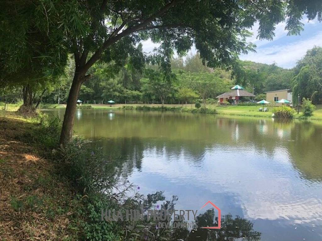 Beautiful Lakefront 1 Rai Plot of Land On Fishing Lake, Ideal For 1 or 2 Homes