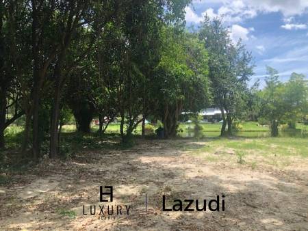 1,600 metro cuadrado Terreno de Venta