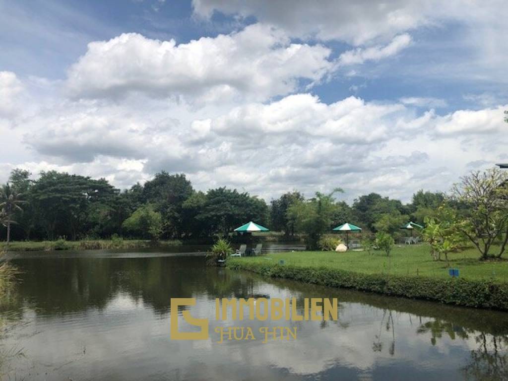 Beautiful Lakefront 1 Rai Plot of Land On Fishing Lake, Ideal For 1 or 2 Homes