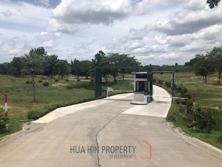 Beautiful Lakefront 1 Rai Plot of Land On Fishing Lake, Ideal For 1 or 2 Homes