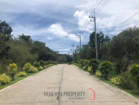 Beautiful Lakefront 1 Rai Plot of Land On Fishing Lake, Ideal For 1 or 2 Homes