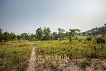 43 Rai erstklassiges Bauland mit Meerblick