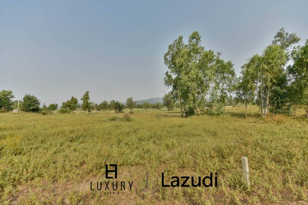 43 Rai erstklassiges Bauland mit Meerblick