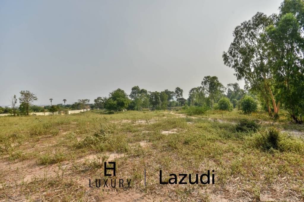 43 Rai erstklassiges Bauland mit Meerblick