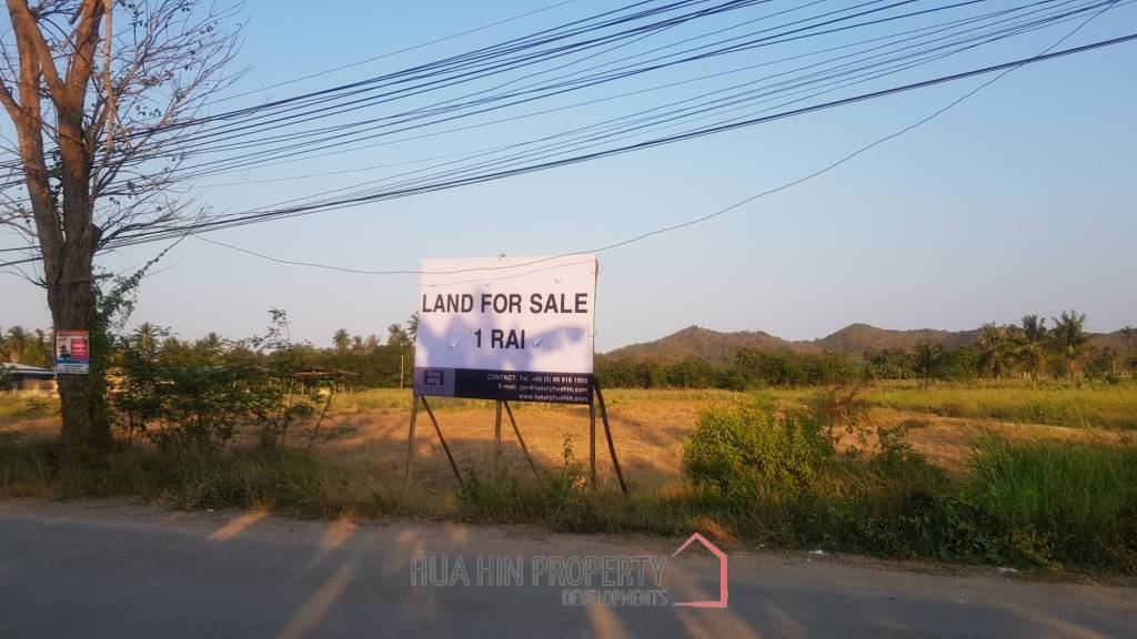 Lovely Plot of 1 Rai of Land For Sale