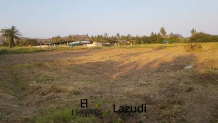 Lovely Plot of 1 Rai of Land For Sale