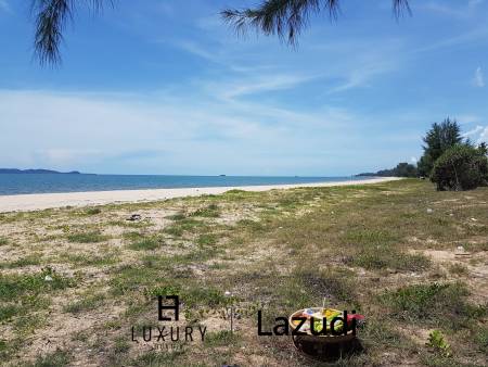 Absolute Beachfront Land in Prachuap Bang Saphan Noi