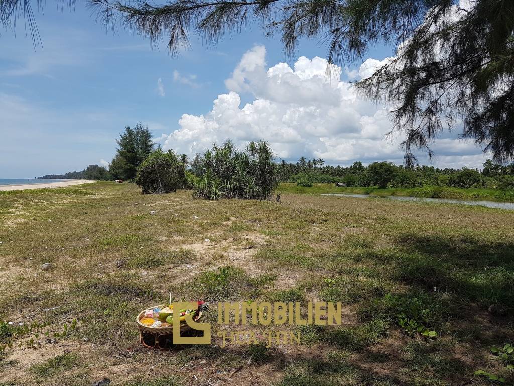 Absolute Beachfront Land in Prachuap Bang Saphan Noi