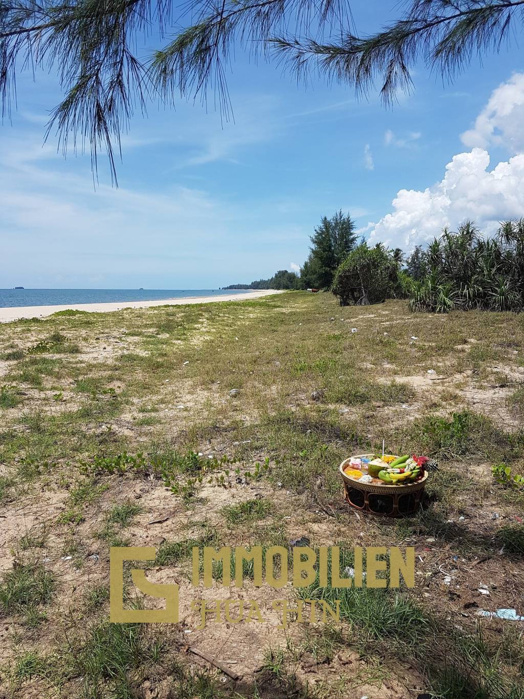 Prachuap Bang Saphan Noi: strandnahes Grundstück