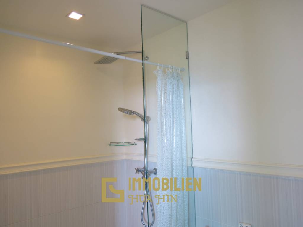 1 Schlafzimmer-Eigentumswohnung mit toller Aussicht