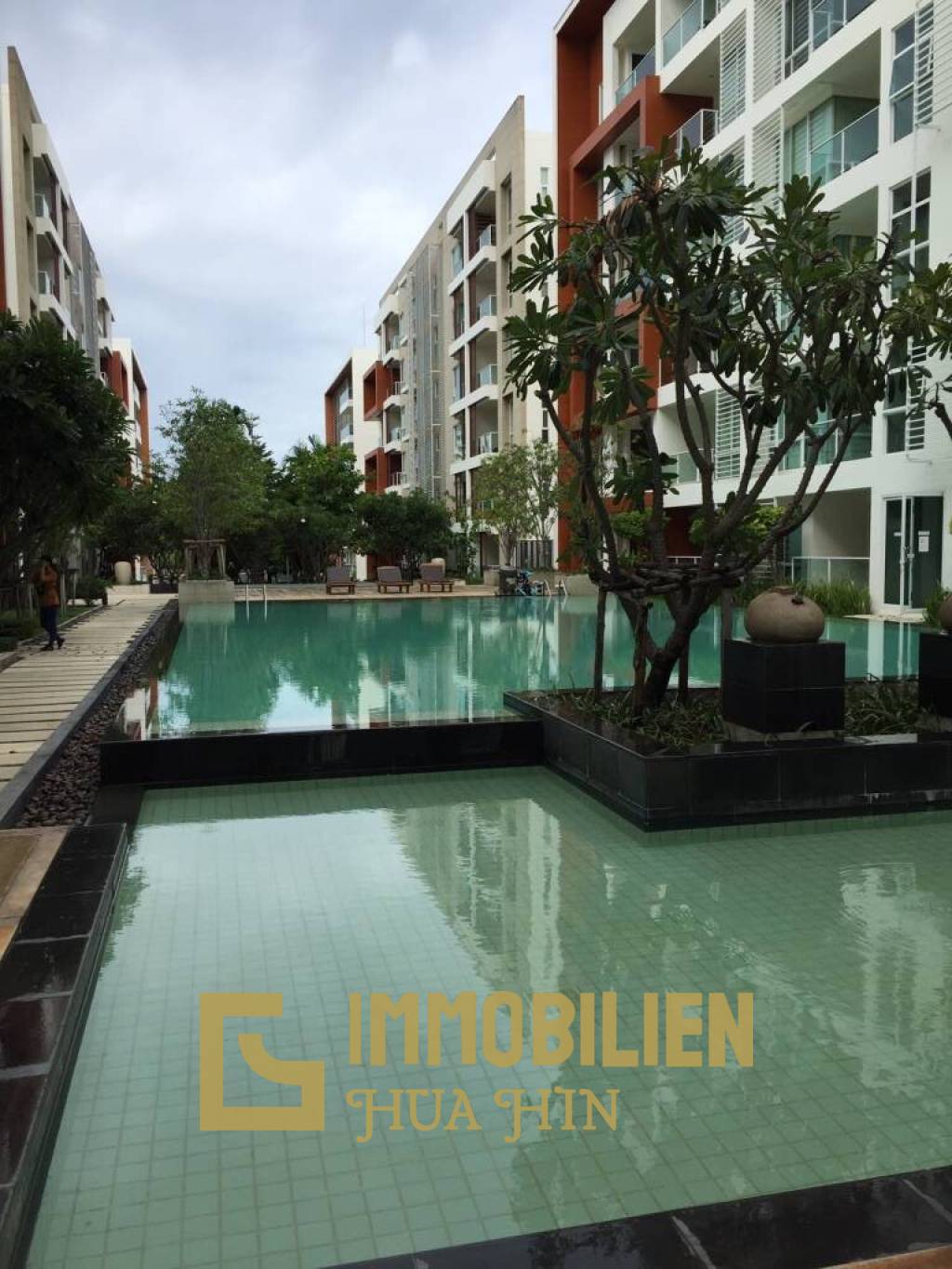 The Breeze: Tolle 1 Schlafzimmer-Eigentumswohnung mit Poolblick
