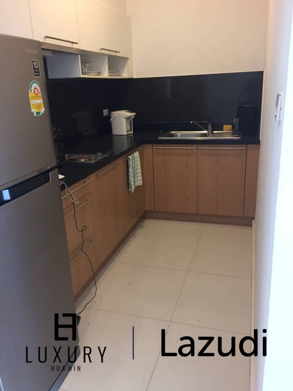 Great 1 Bedroom Pool View Condo