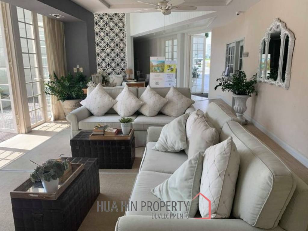 Great Value 1 Bedroom Condo With Nice Pool View