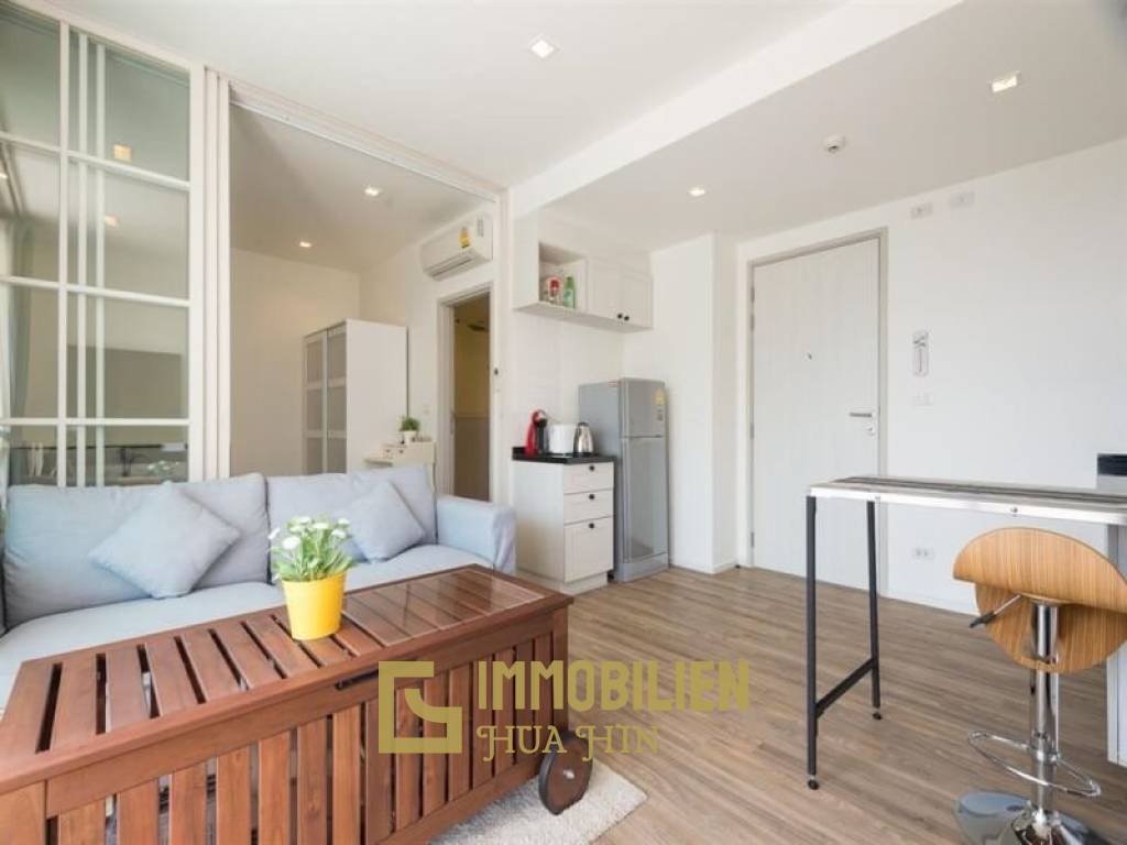 Summer: 1 Schlafzimmer-Eigentumswohnung mit Poolblick