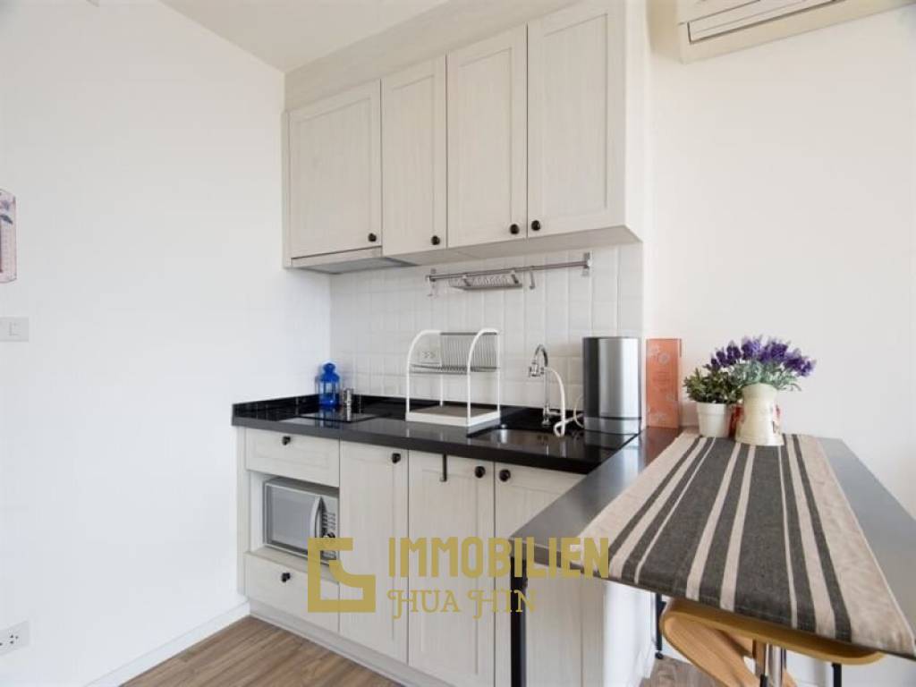 Summer: 1 Schlafzimmer-Eigentumswohnung mit Poolblick