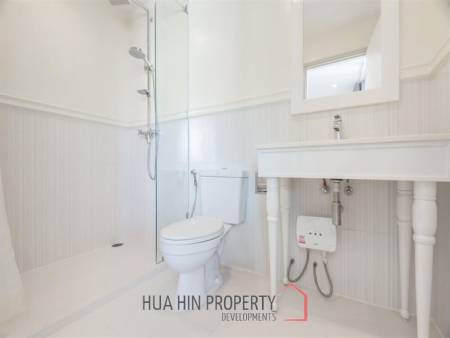 1 Bedroom Pool View Condo