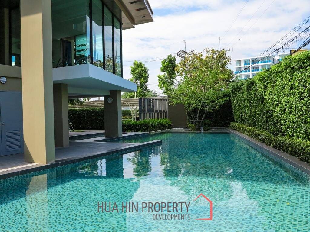 2 Bedroom Condo In Great Location