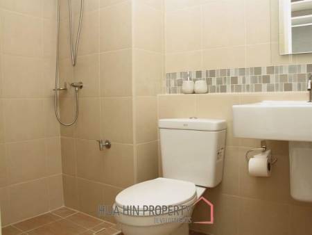 2 Bedroom Condo In Great Location