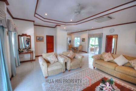 Lovely 3 Bedroom Pool Villa