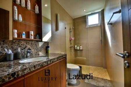 3 Bed Pool Villa with Sea and Mountain Views