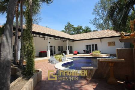 Nature Valley Estates: 4 Schlafzimmer Pool Villa