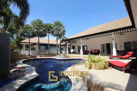 Nature Valley Estates: 4 Schlafzimmer Pool Villa