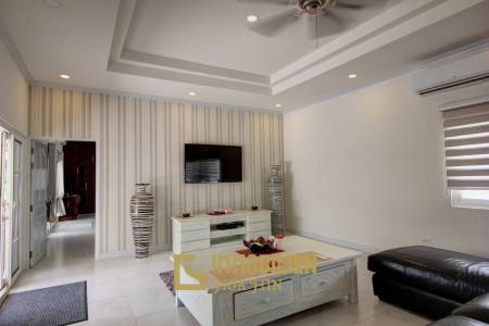 Nature Valley Estates: 4 Schlafzimmer Pool Villa