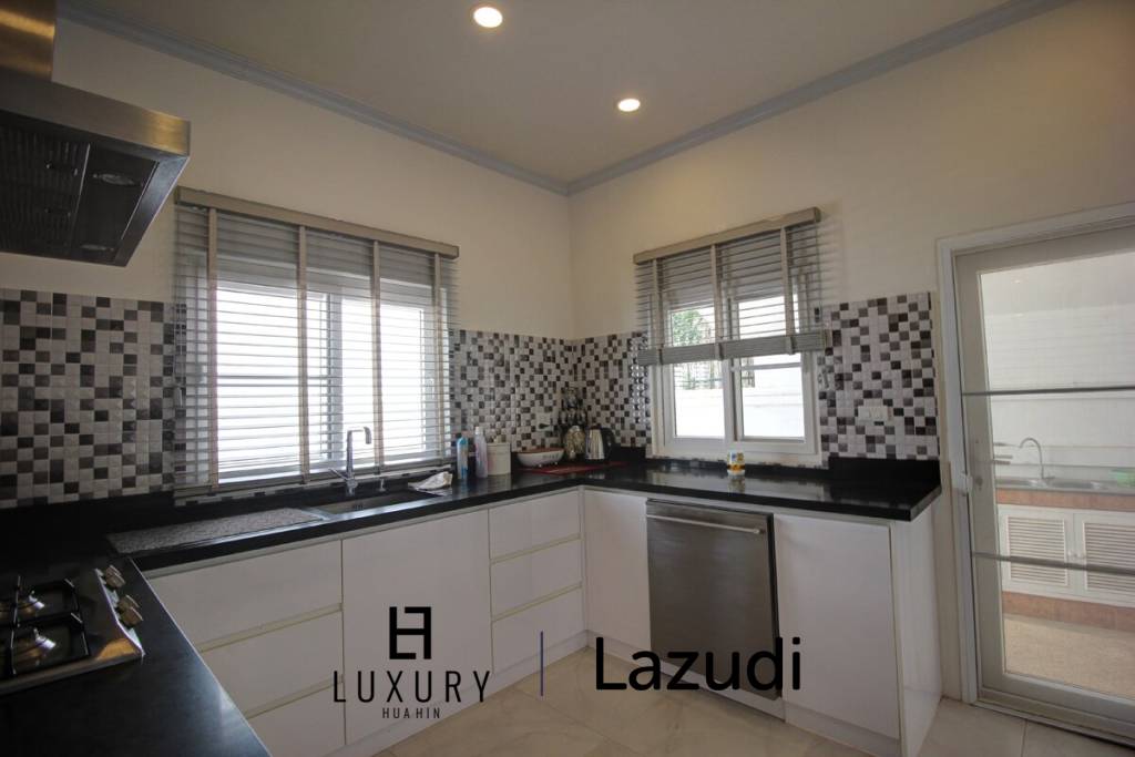 650 Kvm 4 Seng Hus for Salg