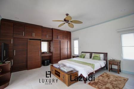 650 Kvm 4 Seng Hus for Salg