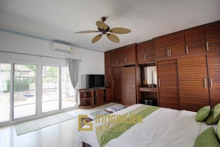 Nature Valley Estates: 4 Schlafzimmer Pool Villa